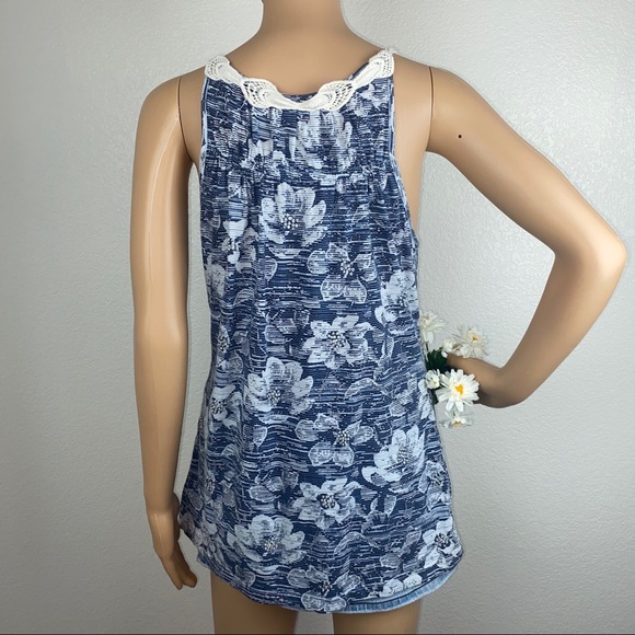 Anthro C. Kerr Crochet Beaded Sequin Floral Tank - Picture 5 of 13